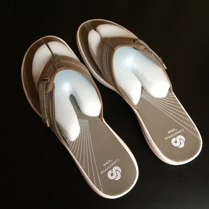 brinkley drift flip flop